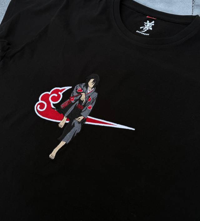 T-Shirt Itachi noir 